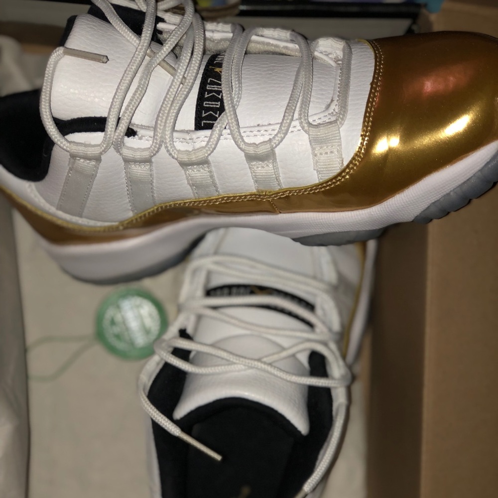 Jordan 11 white and gold